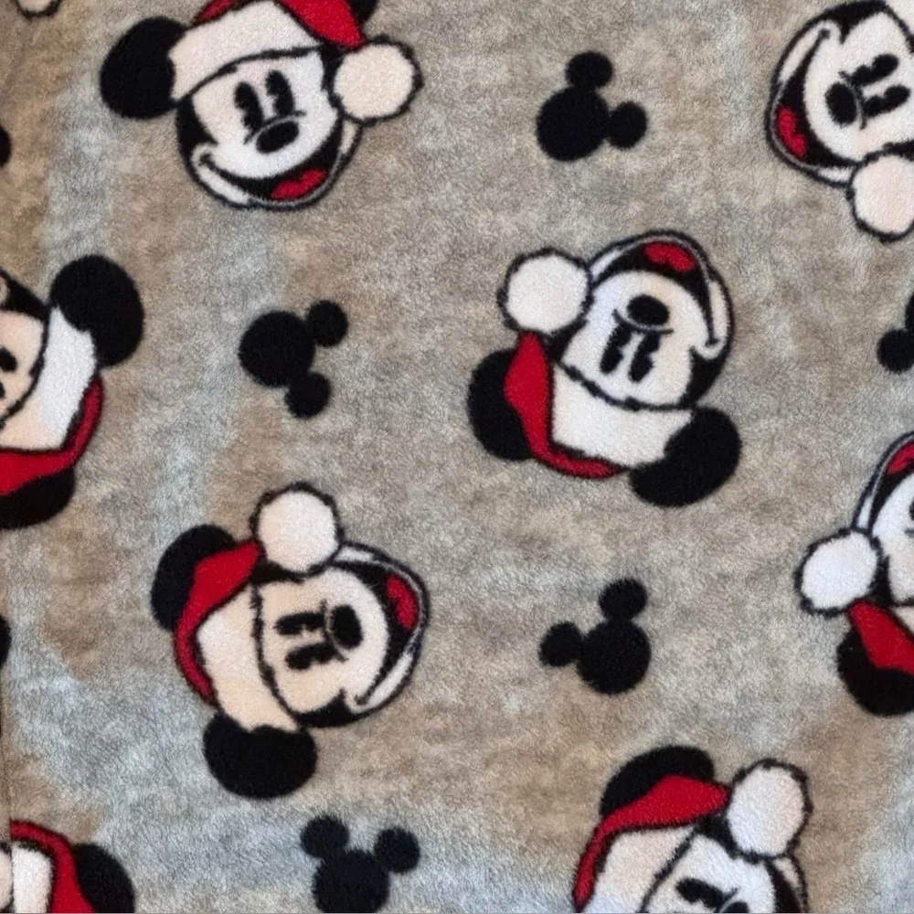 Disney nwot christmas